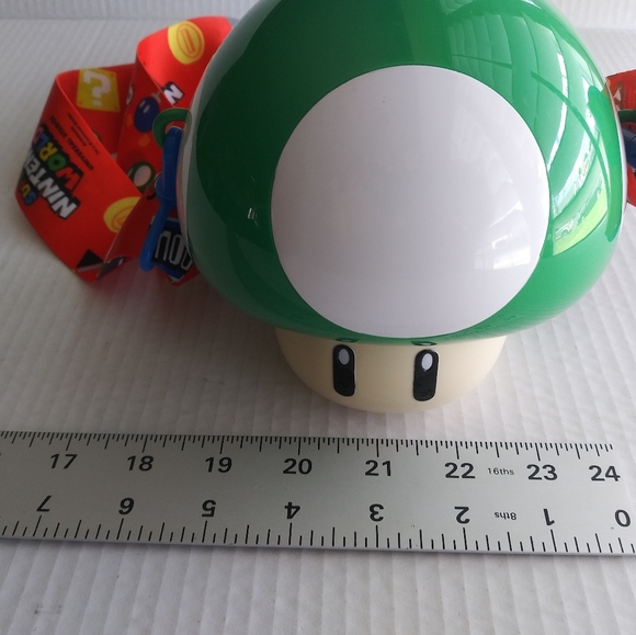 Super Mario Green Power Up Mushroom Sipper Cup Super Nintendo World - Picture 9 of 11